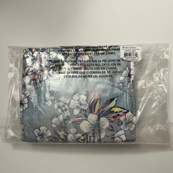 NWT Vera Bradley Cherry Blossoms Ultralight RFID Mini Trifold Wallet - Picture 11 of 11